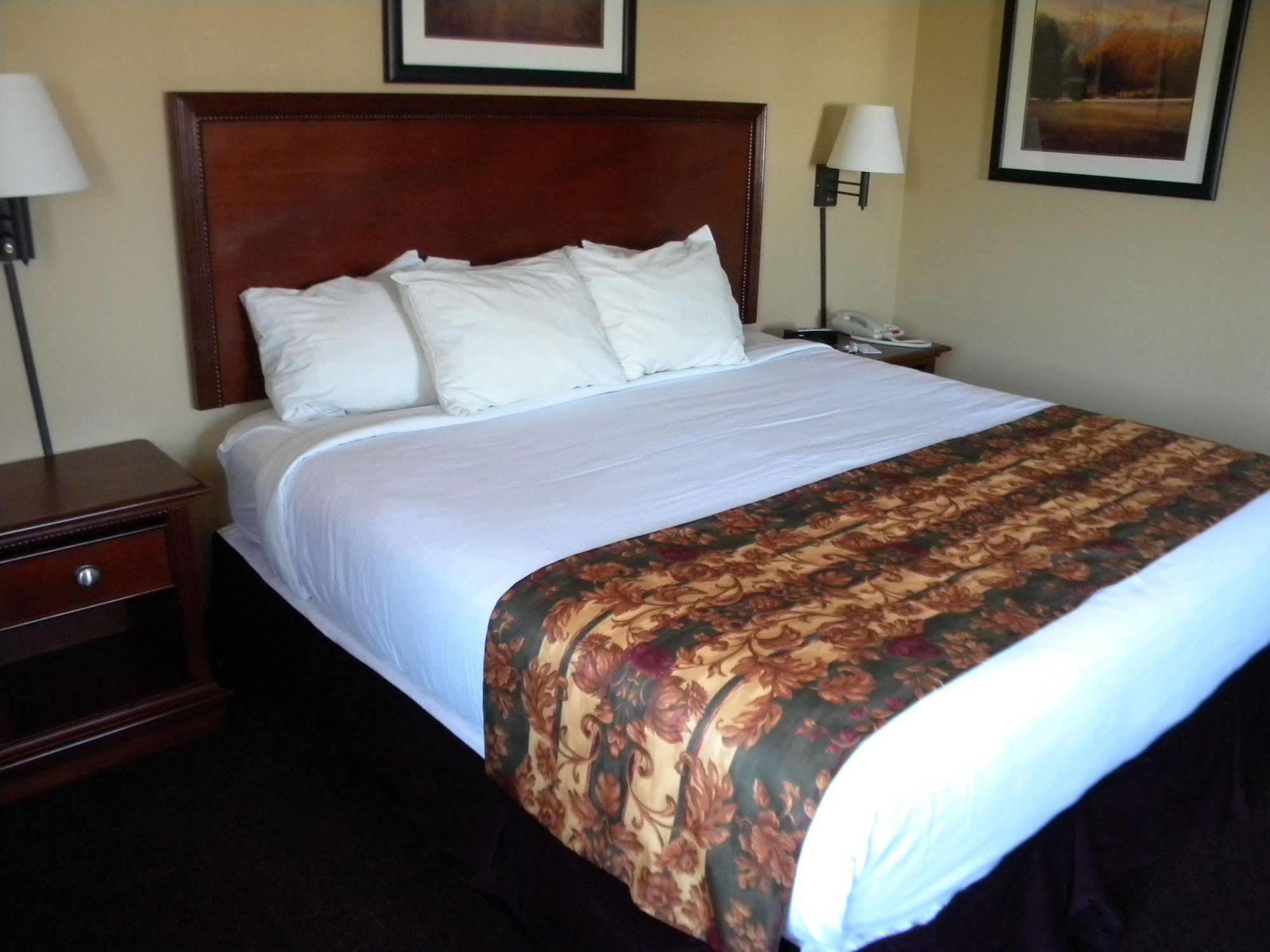 Pocahontas Inn & Suites 외부 사진